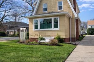 92-74 218th St, Queens Village, NY 11428 - Photo 2