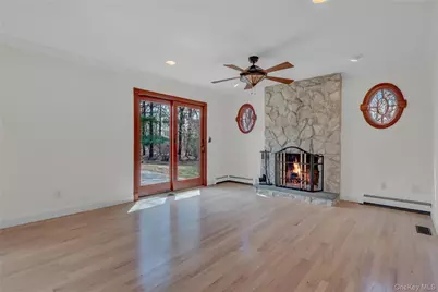 6 Liberty Lane, Miller Place, NY 11764 - Photo 10