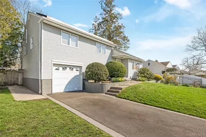 55 Amherst Drive, Massapequa, NY 11758 - Photo 2