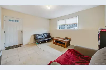 268 Holbrook Road, Ronkonkoma, NY 11779 - Photo 32