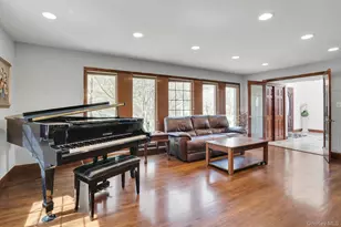 12 Bagatelle Rd, Dix Hills, NY 11746 - Photo 20