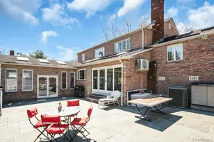 12 Bagatelle Rd, Dix Hills, NY 11746 - Photo 40