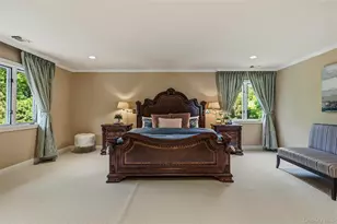 18 Aldgate Dr W, Manhasset, NY 11030 - Photo 22