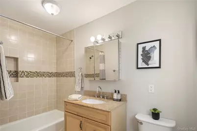 4 Richard Terrace, Hartsdale, NY 10530 - Photo 24