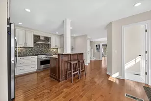 2 Lake Marie Ln, Bedford Hills, NY 10507 - Photo 8