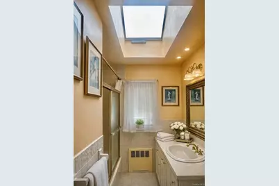 39 Laurel Hill Road, Valley Stream, NY 11581 - Photo 6