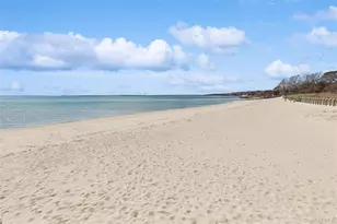 2100 Bay Ave, Mattituck, NY 11952 - Photo 2