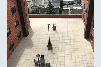 12 Brooklyn Avenue #406, Valley Stream, NY 11581 - Photo 4