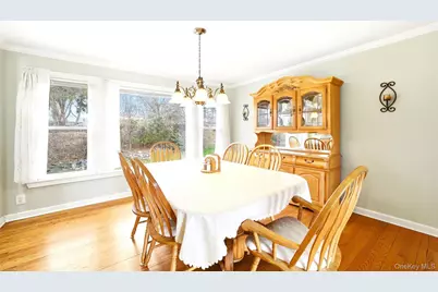 32 Homeside Lane, White Plains, NY 10605 - Photo 8