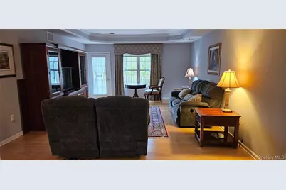 24 N De Baun Avenue #303, Suffern, NY 10901 - Photo 2