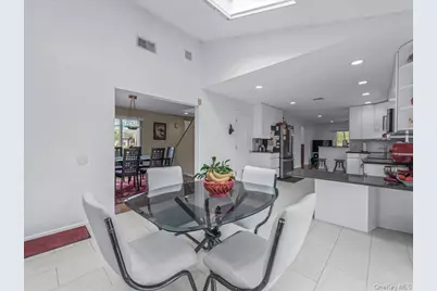 21 Linden Avenue, Kings Park, NY 11754 - Photo 10
