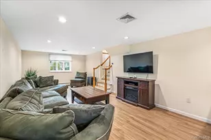 24 Walden Ave, Jericho, NY 11753 - Photo 18