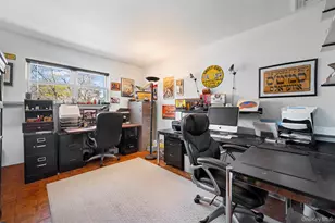 8 Cathy Ln, Great Neck, NY 11024 - Photo 28