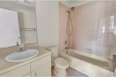 15 Doral Lane, Bay Shore, NY 11706 - Photo 22