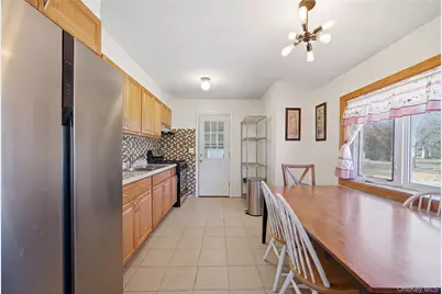 332 Half Mile Road, Central Islip, NY 11722 - Photo 14