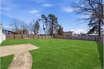 332 Half Mile Road, Central Islip, NY 11722 - Photo 26