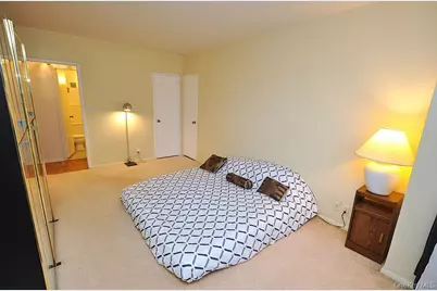 260 Garth Road #4A5, Scarsdale, NY 10583 - Photo 8