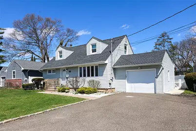 1481 N Meadow Road, Merrick, NY 11566 - Photo 2