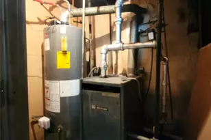 114-09 204th St, Saint Albans, NY 11412 - Photo 16