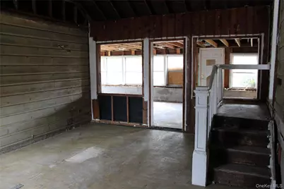 1354 Manor Lane, Bay Shore, NY 11706 - Photo 10