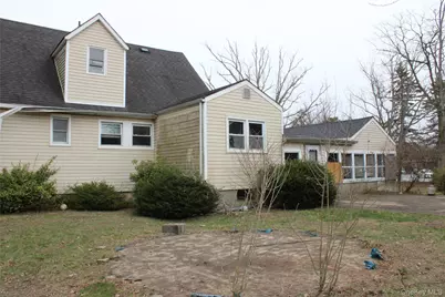 1354 Manor Lane, Bay Shore, NY 11706 - Photo 4