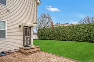 69 Thomas Ave, Bethpage, NY 11714 - Photo 34