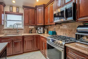 69 Thomas Ave, Bethpage, NY 11714 - Photo 14