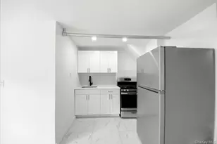 4135 Murdock Ave, Bronx, NY 10466 - Photo 10