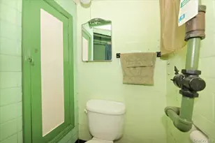 20-03 35th St, Astoria, NY 11105 - Photo 24