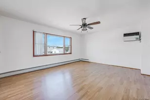 456 15th St, West Babylon, NY 11704 - Photo 2