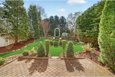 404 Bronxville Road, Bronxville, NY 10708 - Photo 36