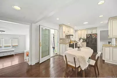 357 Gates Avenue, East Meadow, NY 11554 - Photo 6