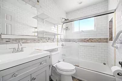 357 Gates Avenue, East Meadow, NY 11554 - Photo 20