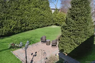 44 Archie Pl, West Islip, NY 11795 - Photo 22