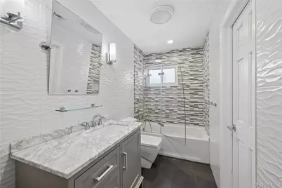 44 Archie Place, West Islip, NY 11795 - Photo 18