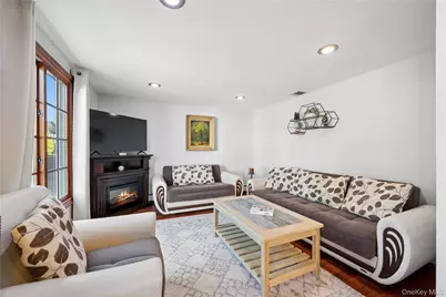 44 Archie Place, West Islip, NY 11795 - Photo 6