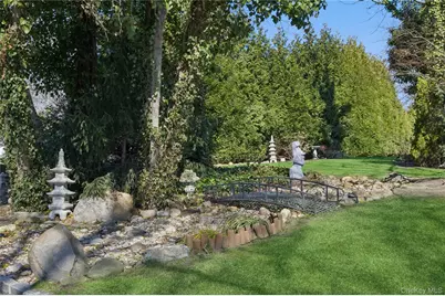 44 Archie Place, West Islip, NY 11795 - Photo 24