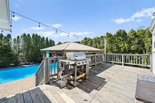 32 46th St, Islip, NY 11751 - Photo 32