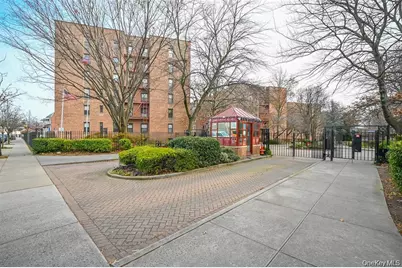 15030 71st Avenue #2G, Kew Gardens, NY 11367 - Photo 1