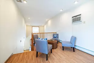 25 Cobalt Ln, Westbury, NY 11590 - Photo 18