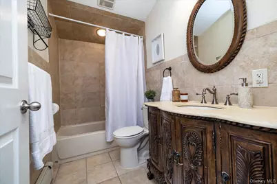 25 Cobalt Lane, Westbury, NY 11590 - Photo 20