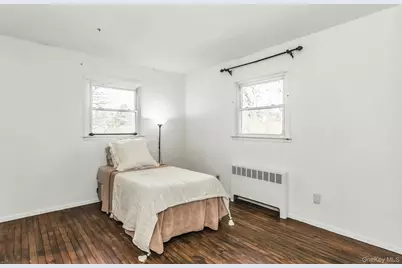 5 Diane Place, Bay Shore, NY 11706 - Photo 12