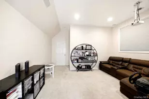 38 Ovation Ct, White Plains, NY 10603 - Photo 24