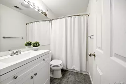 38 Ovation Court, White Plains, NY 10603 - Photo 22