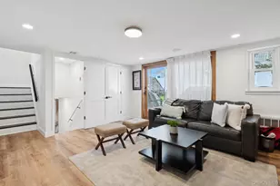 15 Wayland Rd, Plainview, NY 11803 - Photo 10