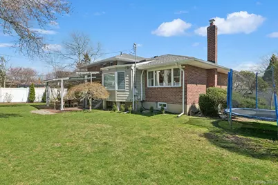 15 Wayland Road, Plainview, NY 11803 - Photo 36