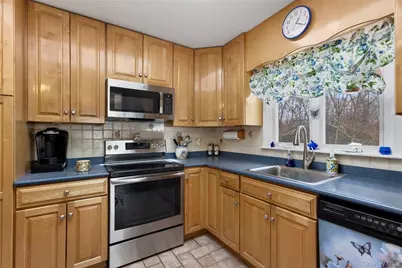 37 Tanager Road, Mahopac, NY 10541 - Photo 14