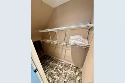 15 New York Ave, Bay Shore, NY 11706 - Photo 10