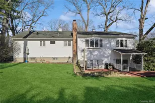 32 Derby Pl, Smithtown, NY 11787 - Photo 24