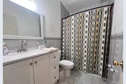 51 N Pascack Road, Nanuet, NY 10954 - Photo 8